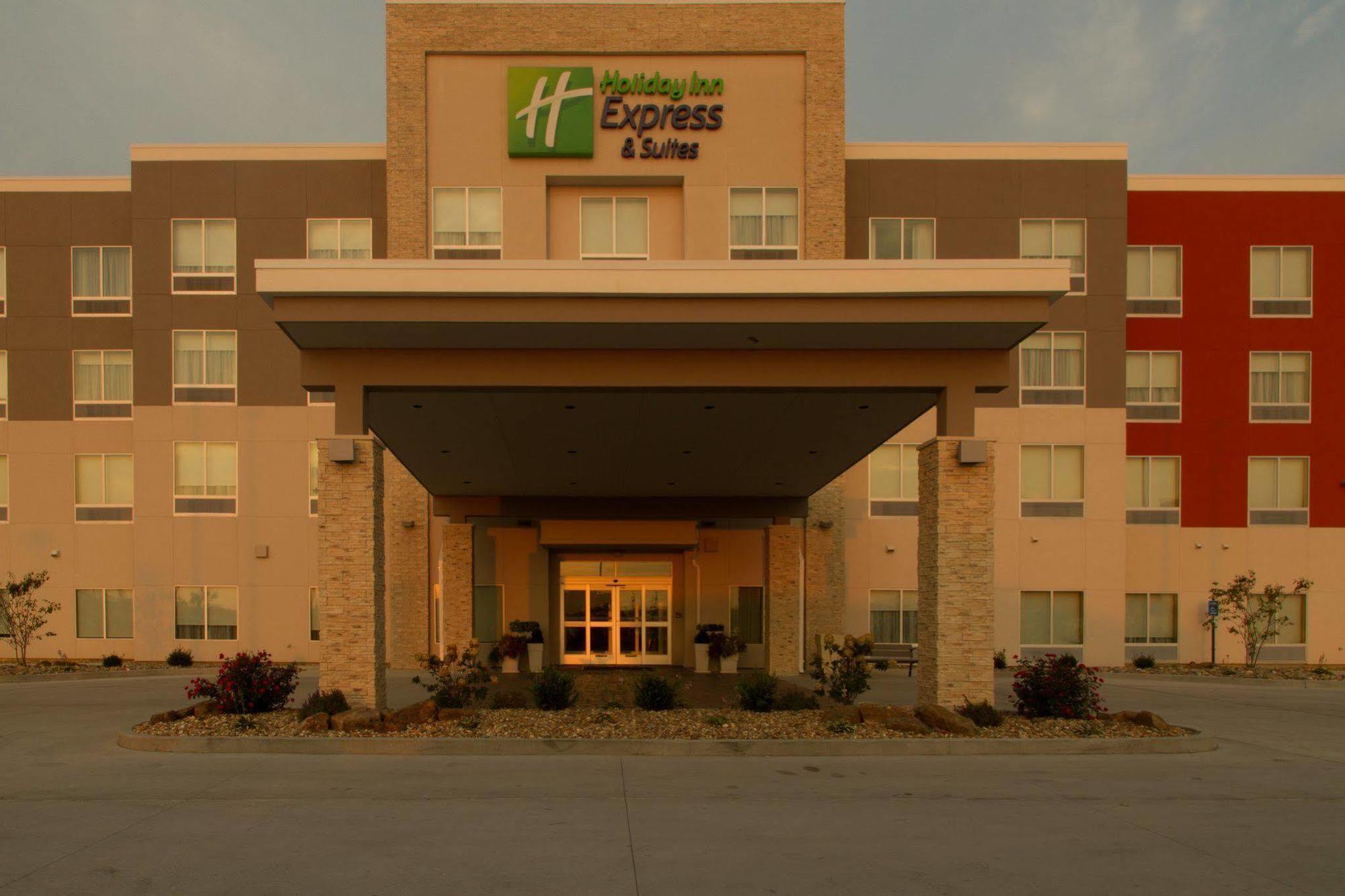 Holiday Inn Express & Suites Litchfield By Ihg Ngoại thất bức ảnh